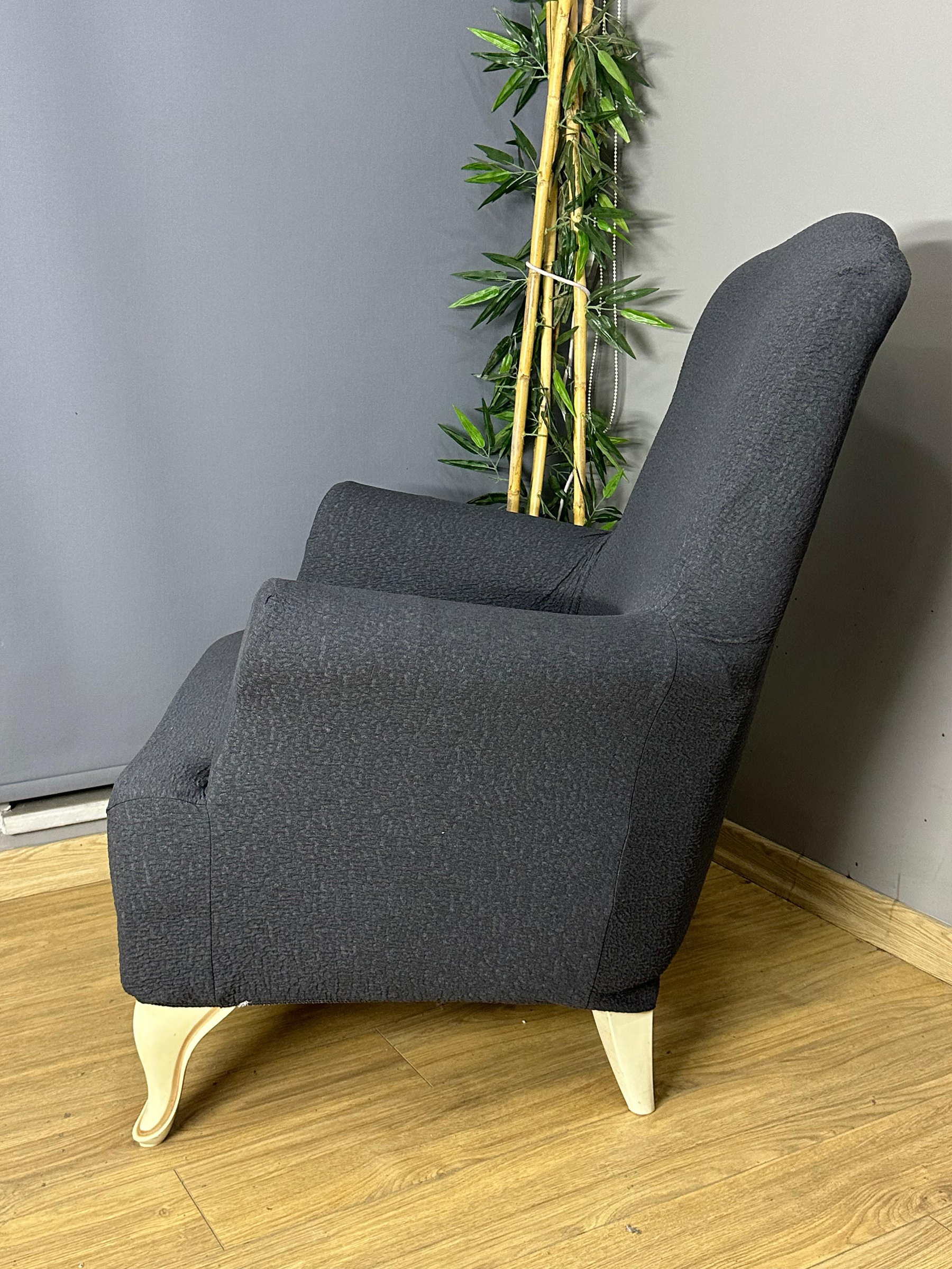 ANTRASİT LUX BOHEM PAMUKLU KUMAŞ SULTAN ÇIKINTILI MODEL KOMPLE GİYDİRME BERJER KILIFI.